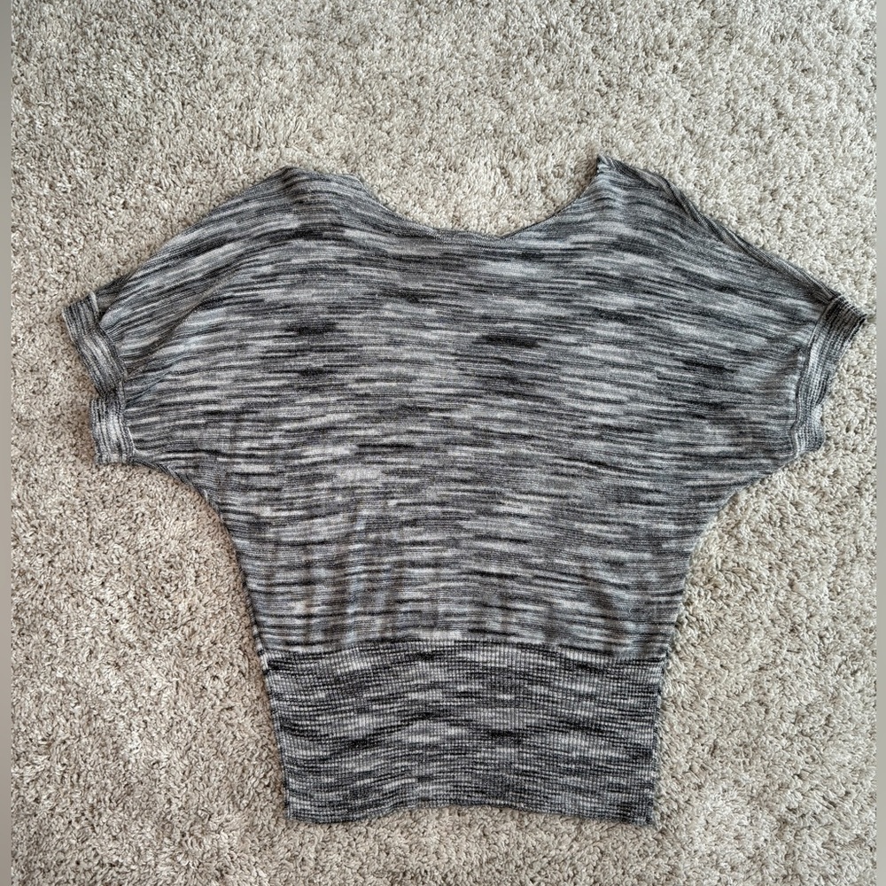 Women’s United States Sweaters Short Sleeve cinched waist black/metallic size XL
